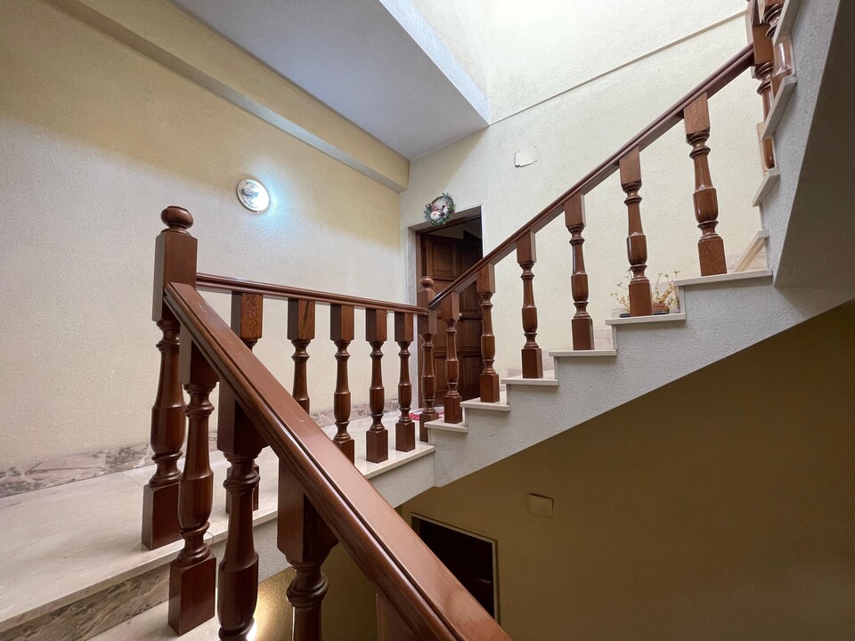 Pentalocale in Vendita a Monreale Circonvallazione (Palermo)