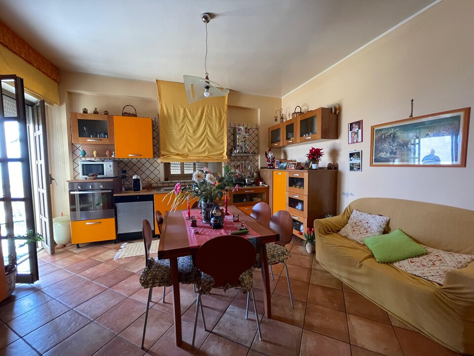 Pentalocale in Vendita a Monreale Circonvallazione (Palermo)