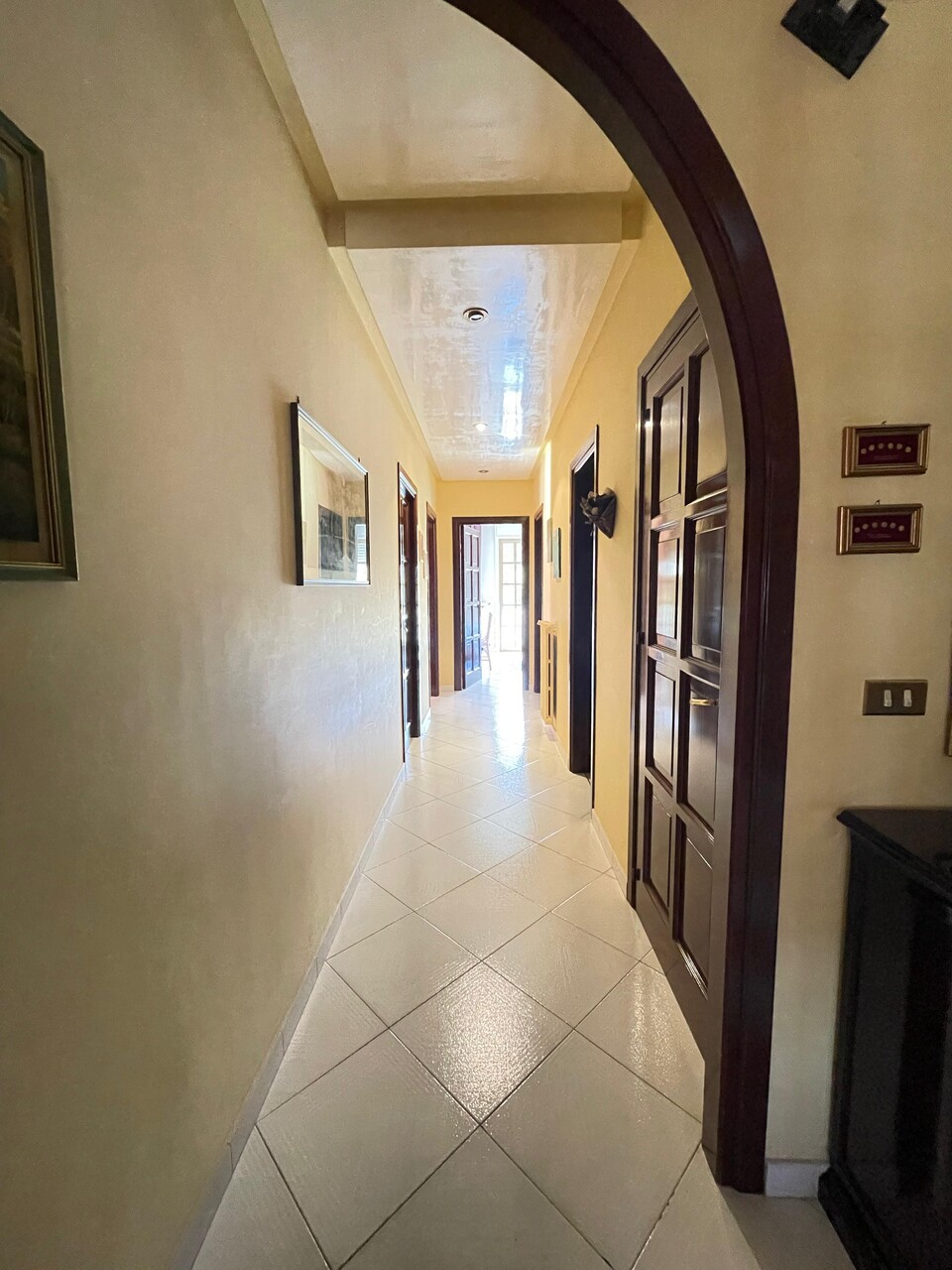 Pentalocale in Vendita a Monreale Circonvallazione (Palermo)