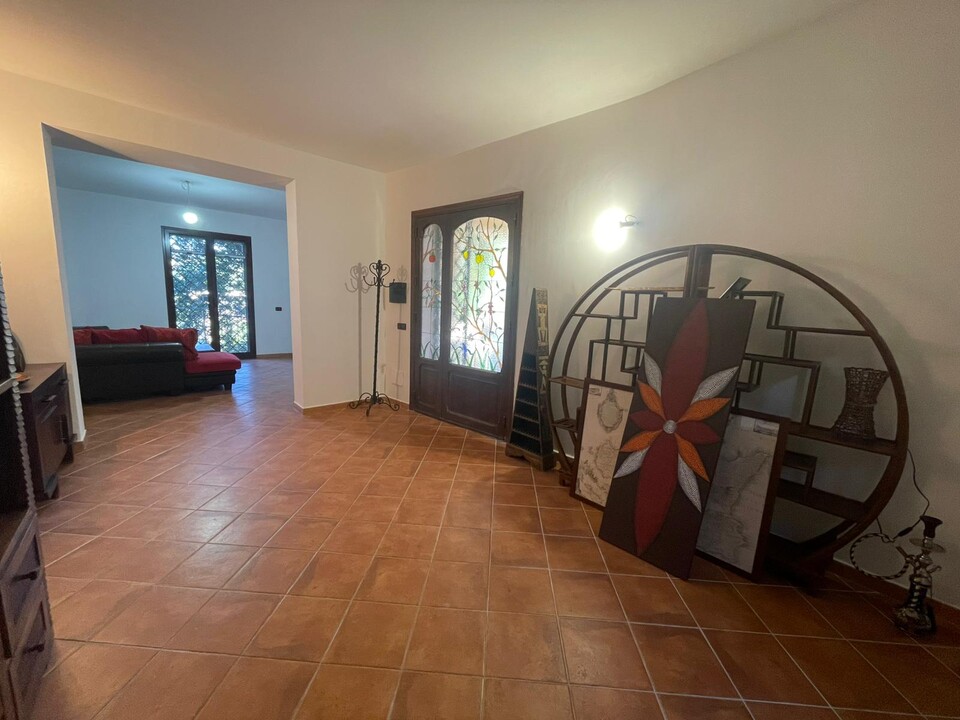 Porzione di bifamiliare in Vendita a Palermo Villagrazia/olio di lino