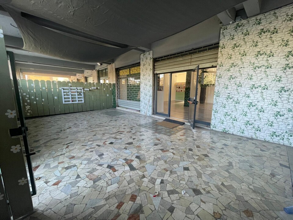 Locale commerciale in Affitto a Palermo Leonardo da Vinci