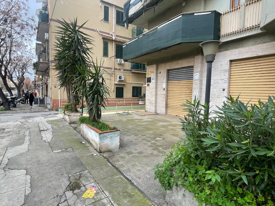 Locale commerciale in Affitto a Palermo Calatafimi Alta