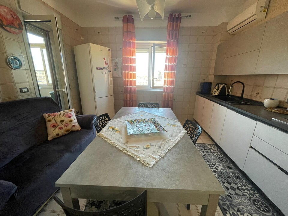 Quadrilocale in Vendita a Palermo Calatafimi bassa