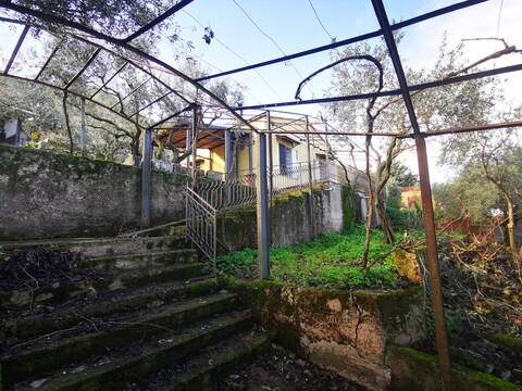 Casa singola in Vendita a Altofonte (Palermo)