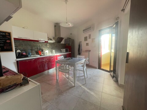 Quadrilocale in Vendita a Palermo Calatafimi Alta