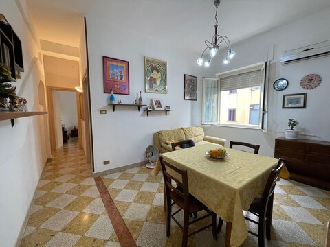 Trilocale in Vendita a Palermo Mezzomonreale
