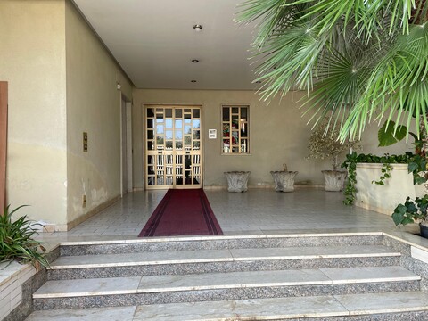 Pentalocale in Vendita a Monreale Circonvallazione (Palermo)