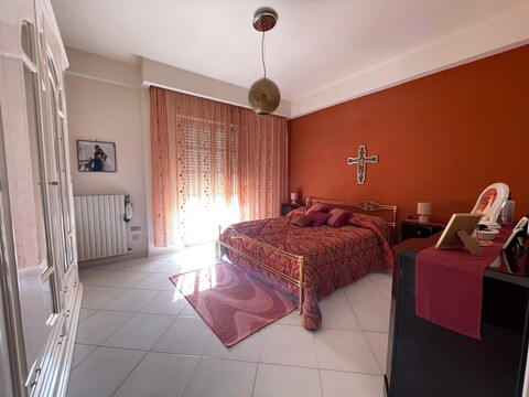 Pentalocale in Vendita a Monreale Circonvallazione (Palermo)