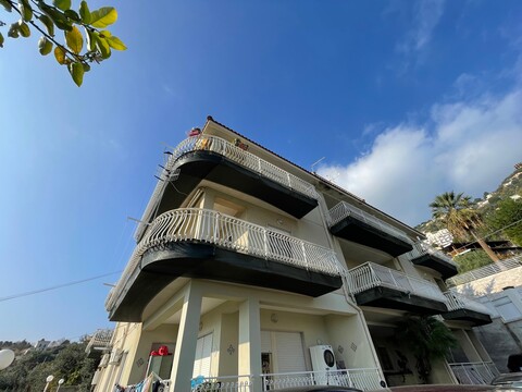 Pentalocale in Vendita a Monreale Circonvallazione (Palermo)