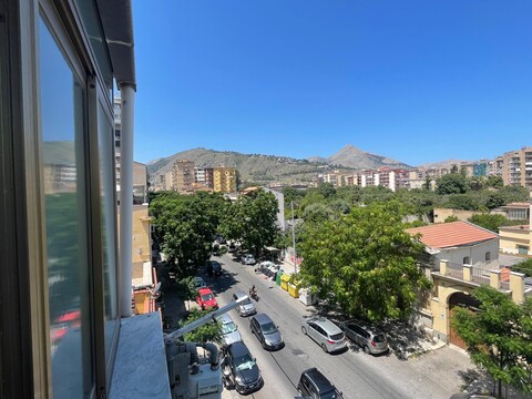 Trilocale in Vendita a Palermo Calatafimi Alta