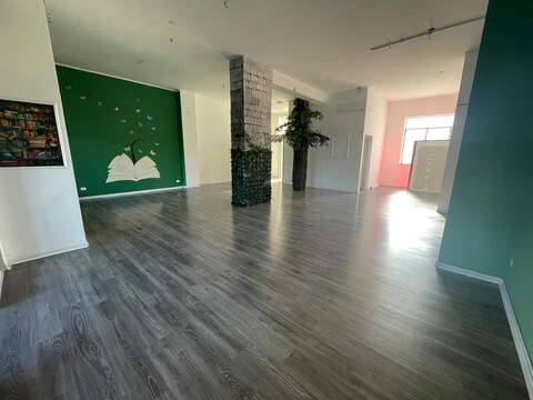 Locale commerciale in Affitto a Palermo Leonardo da Vinci