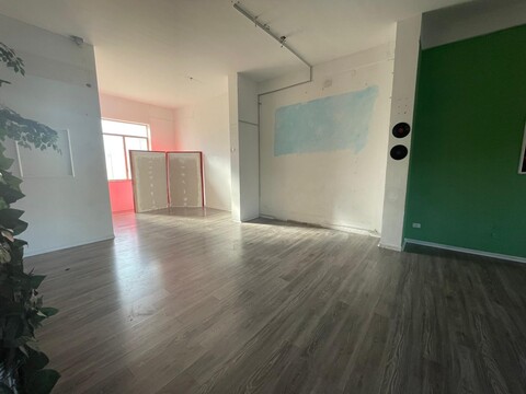 Locale commerciale in Affitto a Palermo Leonardo da Vinci