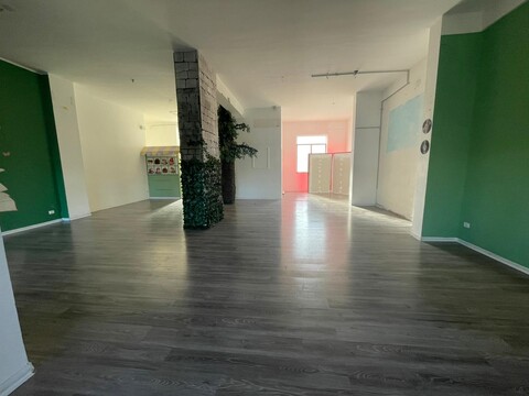 Locale commerciale in Affitto a Palermo Leonardo da Vinci