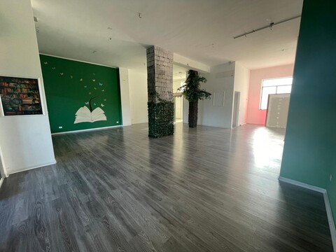 Locale commerciale in Affitto a Palermo Leonardo da Vinci