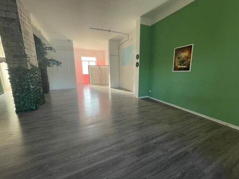 Locale commerciale in Affitto a Palermo Leonardo da Vinci