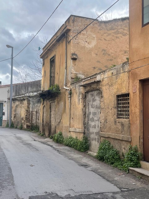 Rudere in Vendita a Palermo Calatafimi Alta