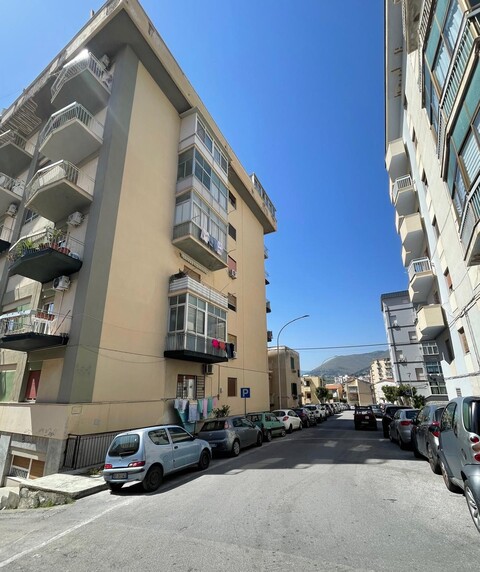 Bilocale in Vendita a Monreale Centro (Palermo)