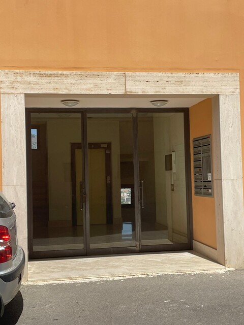 Appartamento in Affitto in provincia di Palermo