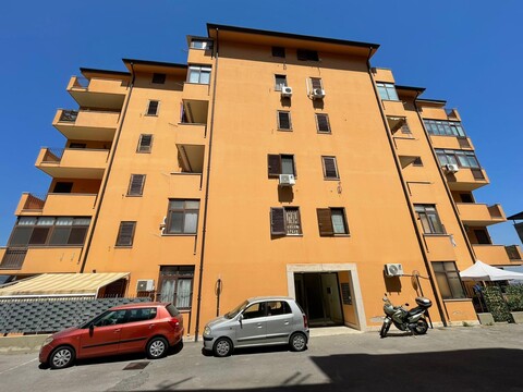 Appartamento in Affitto in provincia di Palermo