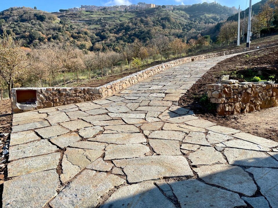 Lastre di pietra giganti cisam pg