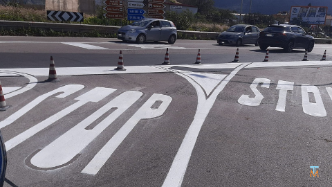 Lavori ripristino segnaletica orizzontale