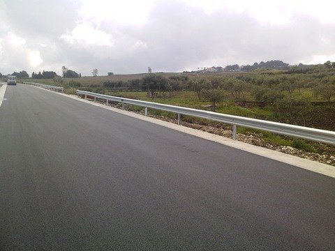 Fornitura e posa in opera di Barriere stradali di sicurezza