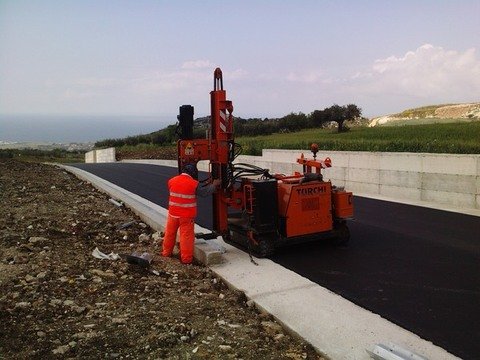 Fornitura e posa in opera di Barriere stradali di sicurezza