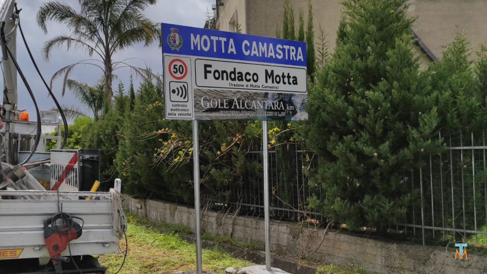 Segnaletica stradale verticale