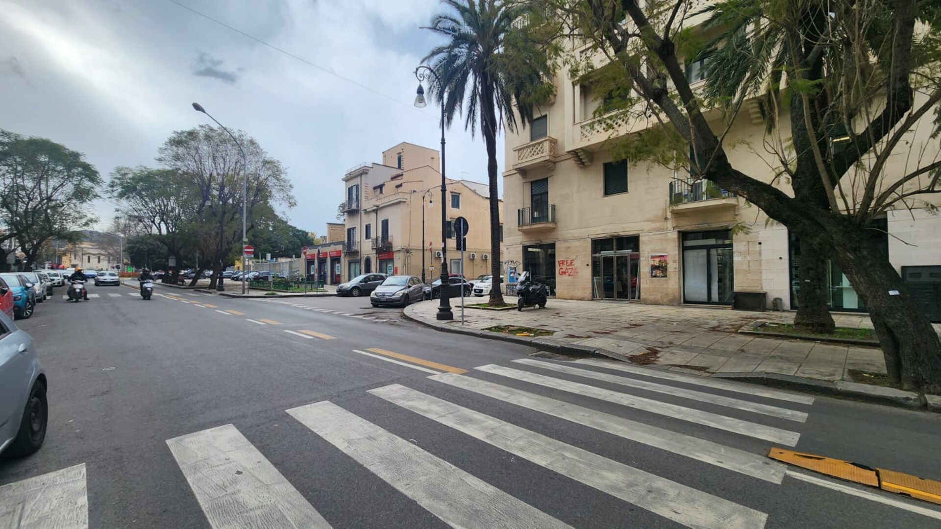 Locale commerciale in Vendita a Palermo Tukory
