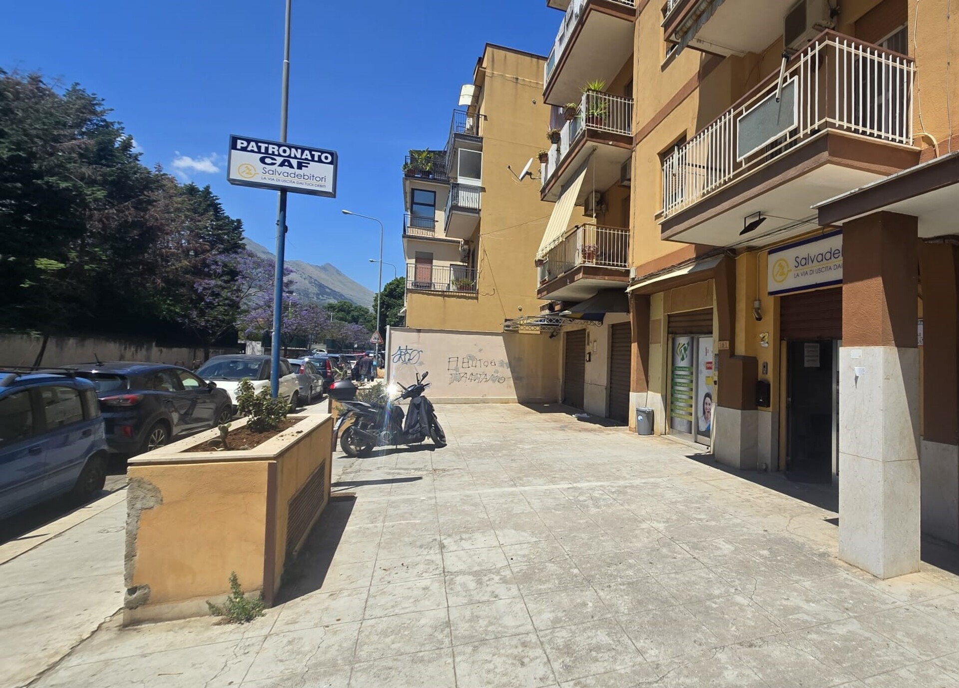 Magazzino / Deposito in Vendita a Palermo Uditore