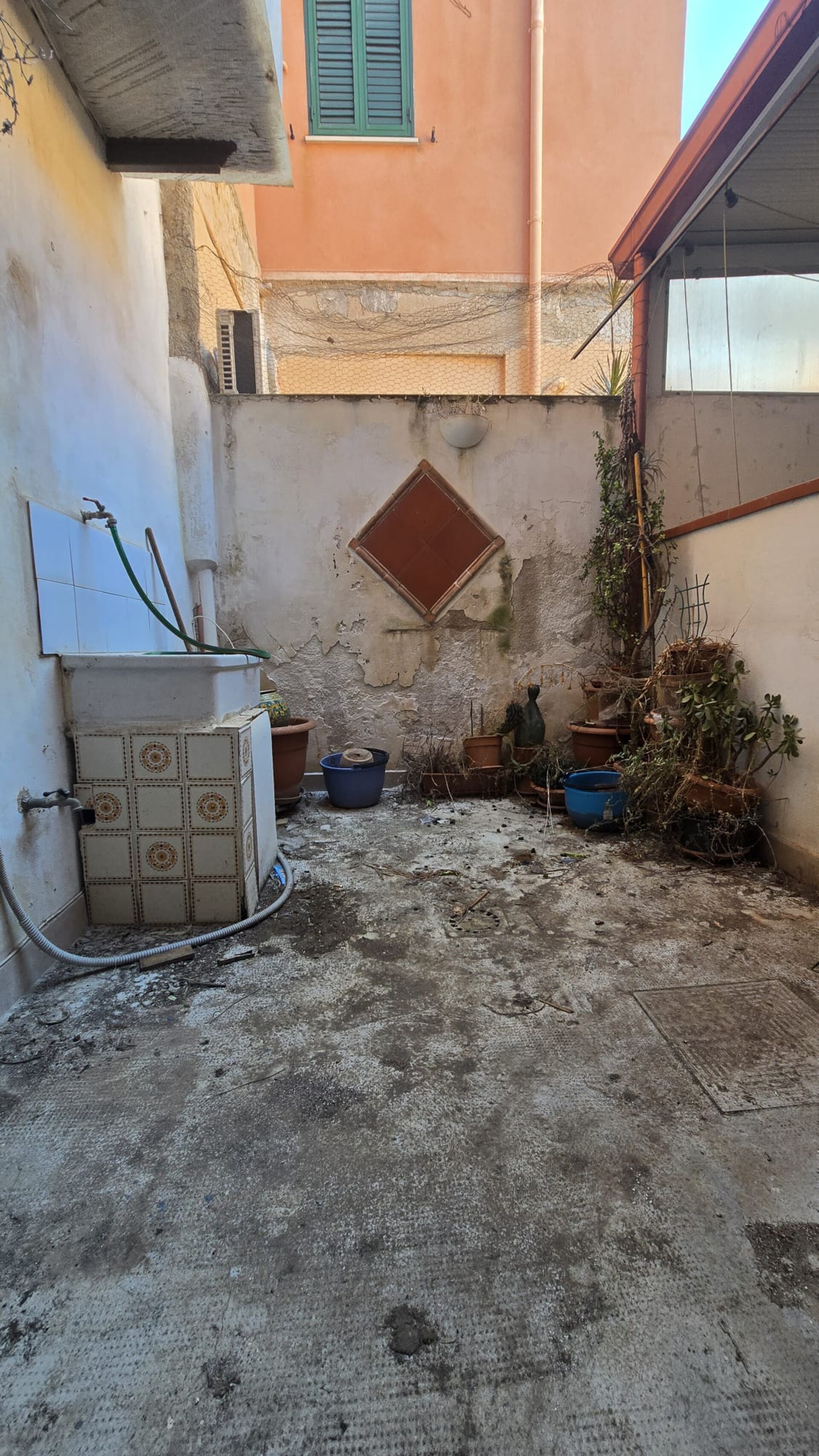 Appartamento in Vendita a Palermo Piazza Niscemi