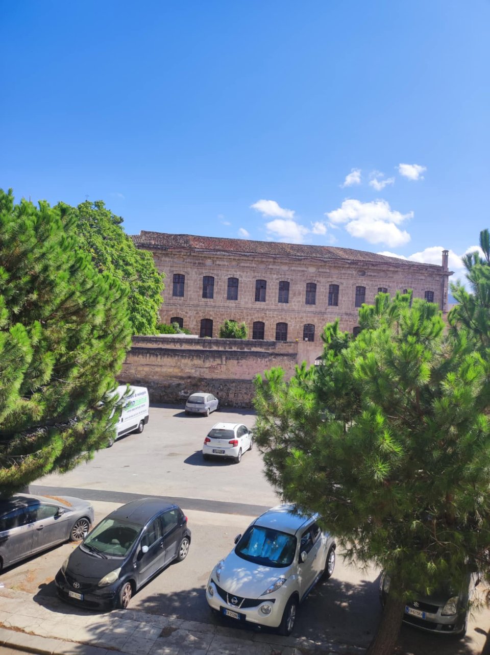 Bilocale in Affitto a Palermo piazza indipendenza