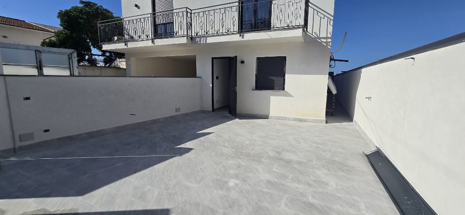 Appartamento in villa in Affitto a Carini Piraineto (Palermo)