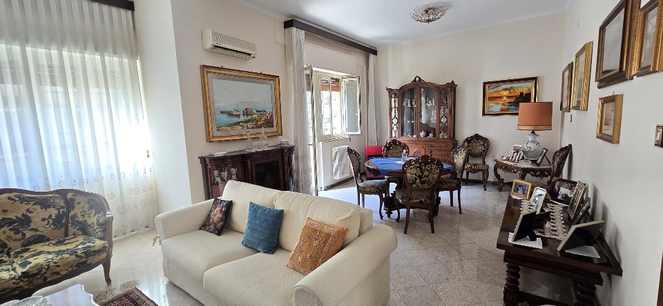 Appartamento in Affitto a Palermo Restivo