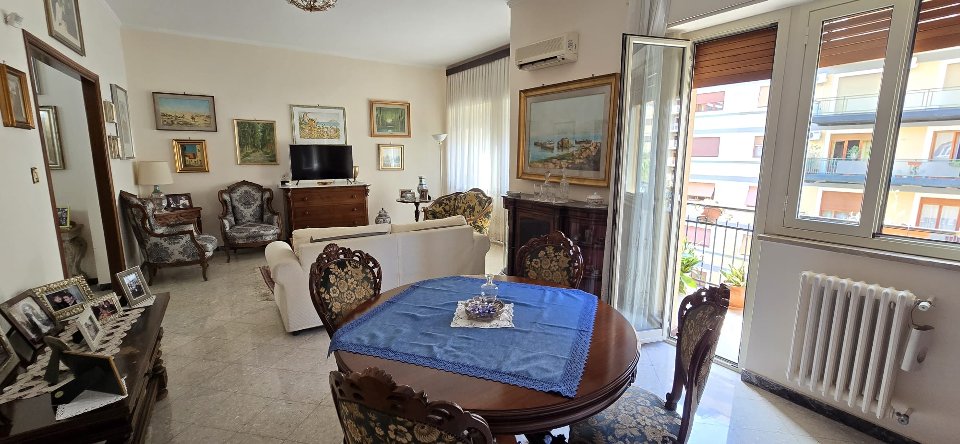 Appartamento in Affitto a Palermo Restivo