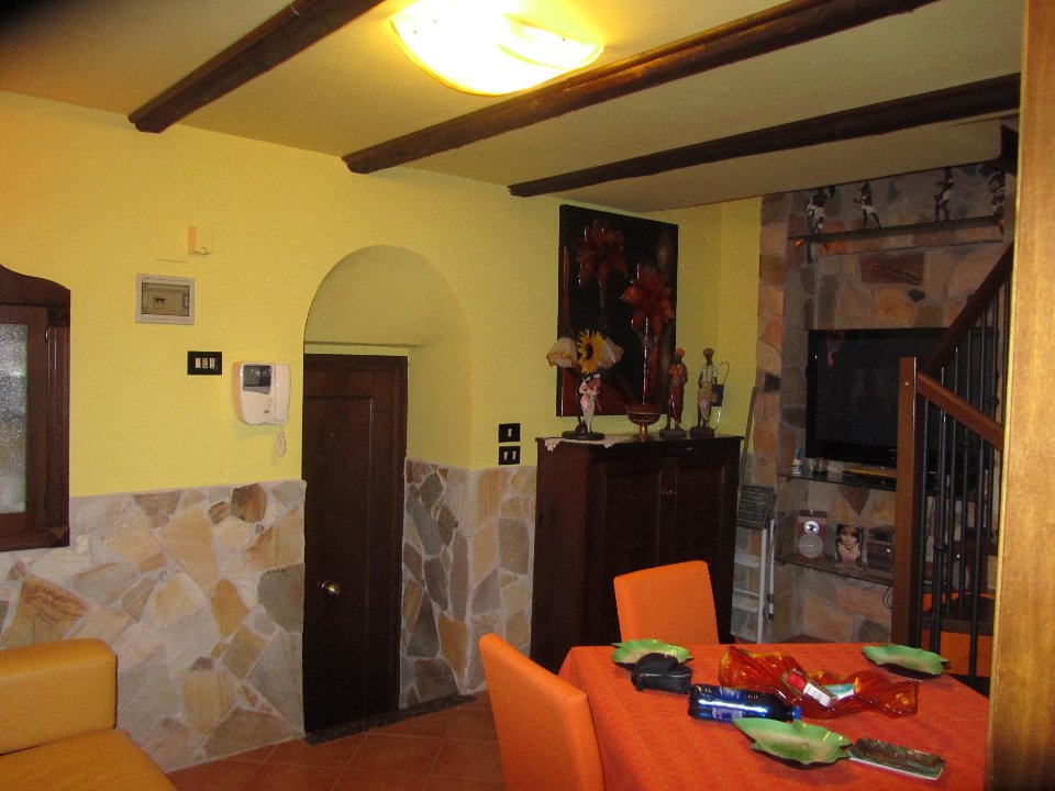 Appartamento in Affitto a Palermo Dante