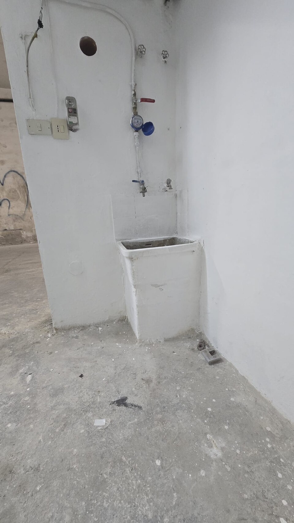 Garage singolo in Vendita a Palermo Stadio