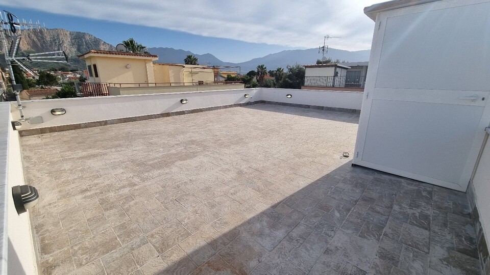 Appartamento in villa in Affitto a Carini Vespucci (Palermo)