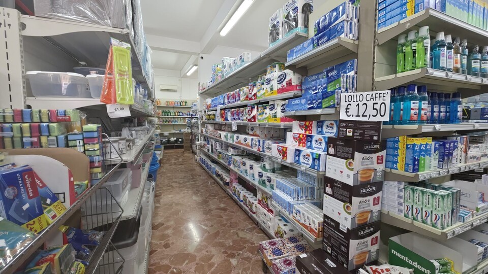 Locale commerciale in Vendita a Palermo VIALE DELLE SCIENZE
