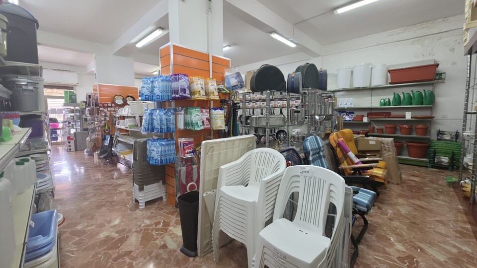 Locale commerciale in Vendita a Palermo VIALE DELLE SCIENZE