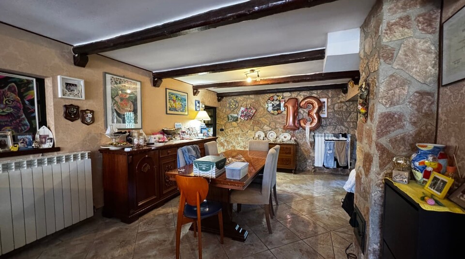 Villa bifamiliare in Vendita in provincia di Palermo
