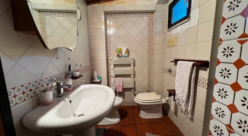 Villa bifamiliare in Vendita in provincia di Palermo