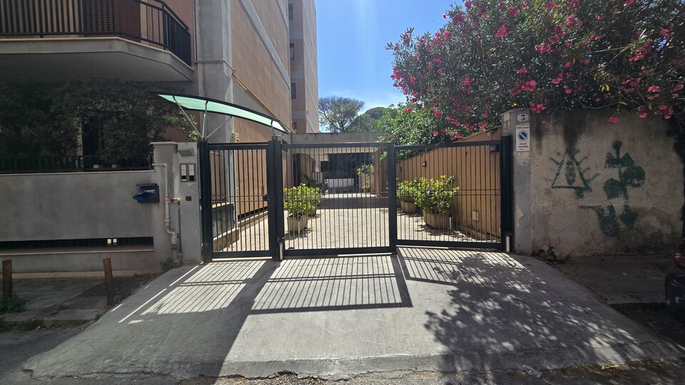 Appartamento in Vendita a Palermo Dante