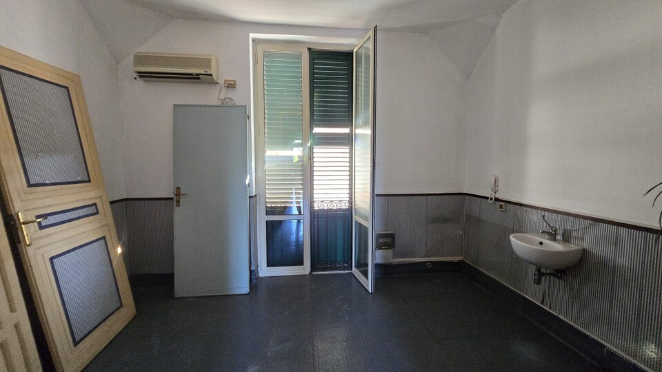 Appartamento in Vendita a Palermo Messina Marine
