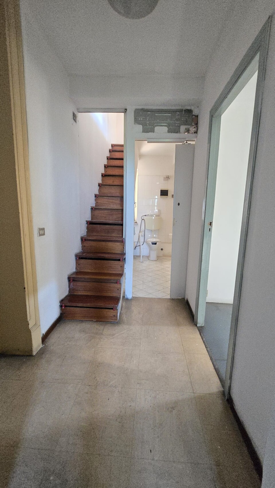 Appartamento in Vendita a Palermo Messina Marine