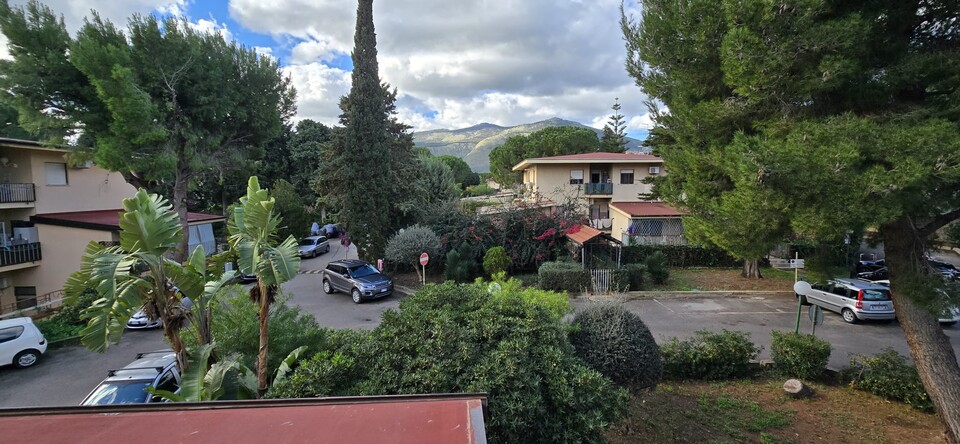 Appartamento in Affitto a Palermo mondello
