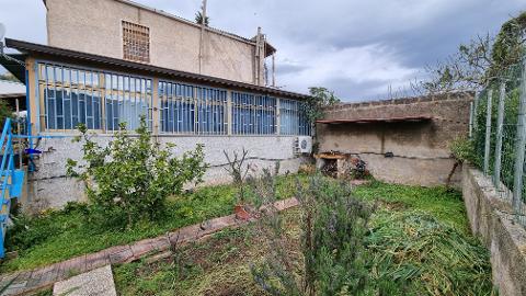 Villa bifamiliare in Vendita a Casteldaccia contrada Cavallaro (Palermo)