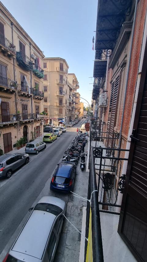Appartamento in Vendita a Palermo Dante