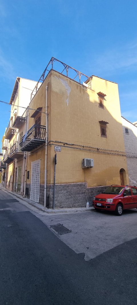 Casa singola in Vendita a Porticello [Fraz. di Santa Flavia] (Palermo)