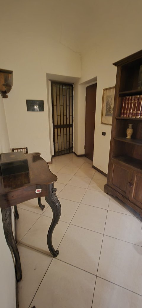 Appartamento in Affitto a Palermo piazza indipendenza